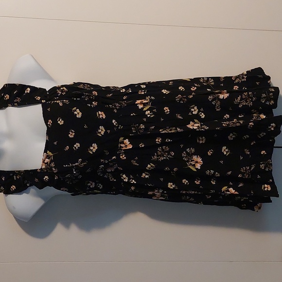 wild fable Dresses & Skirts - Floral print Cottagecore Ruffle back tie summer dress Size Large